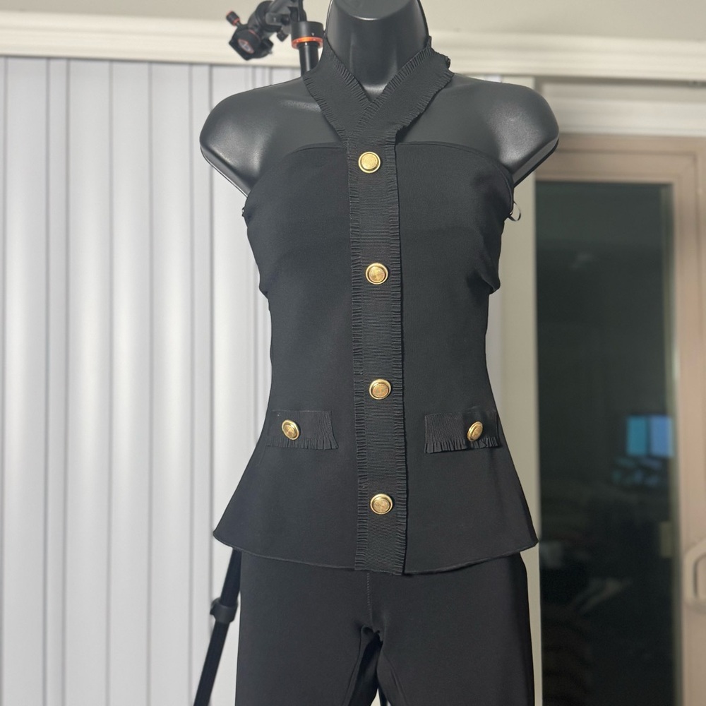 Black Contouring Halter Top (M) + Flare Pant Set(L) 🖤